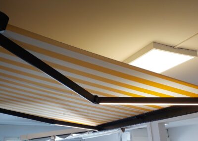 STORE BANNE (à bras articulés) de 3M x 2M50